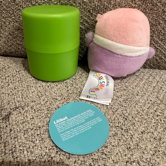 Nwt Lilibet 2" Squishmallows - Picture 2 of 4